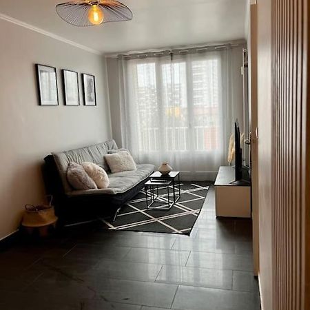 Appartement Situe Au Centre Ville D'Alfortville Buitenkant foto