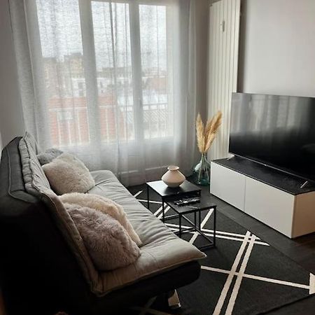 Appartement Situe Au Centre Ville D'Alfortville Buitenkant foto