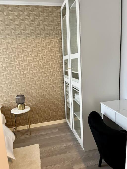 Appartement Situe Au Centre Ville D'Alfortville Buitenkant foto